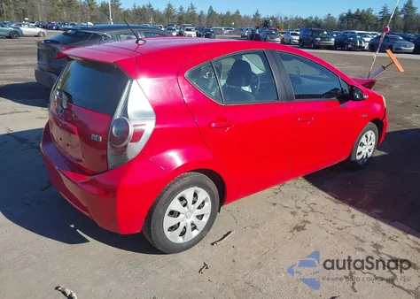 2013 Toyota Prius C Two z USA, uszkodzony, nr VIN JTDKDTB32D1536020